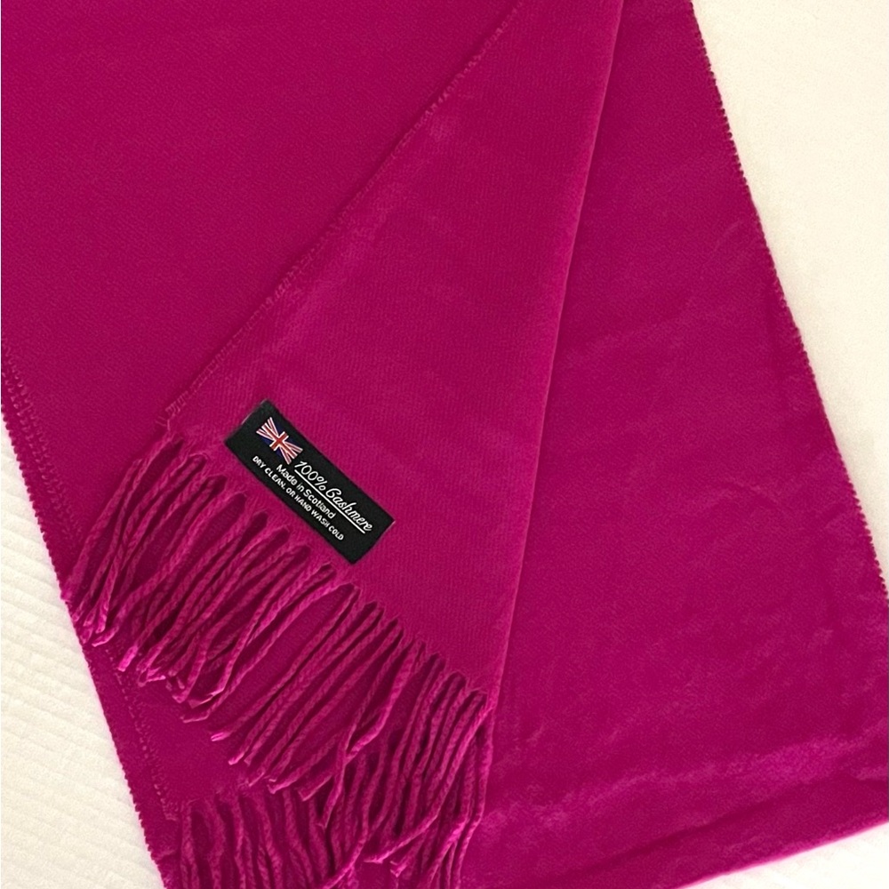 100% Cashmere Scarf Made in Scotland Magenta Pink Muffler New